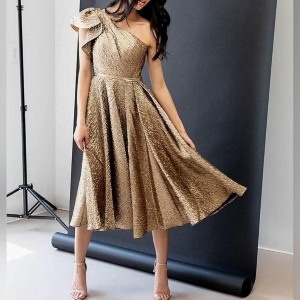 Mac Duggal,‎ One Shoulder Metallic Tea-Length Dress, Gold/Bronze, Size 4